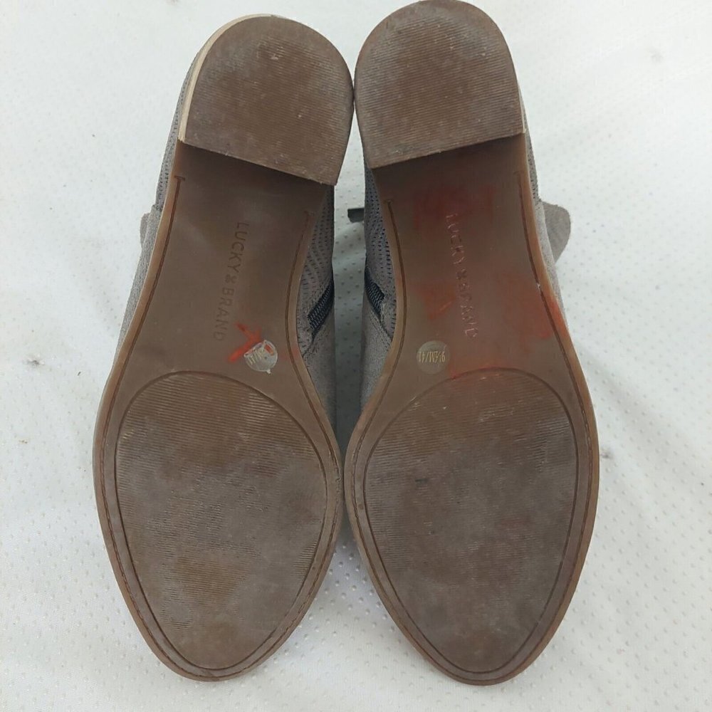 Lucky Brand Pickla Ankle Boots Womens Size 9.5 M Textured Gray Taupe Leather Zip - Picture 9 of 11